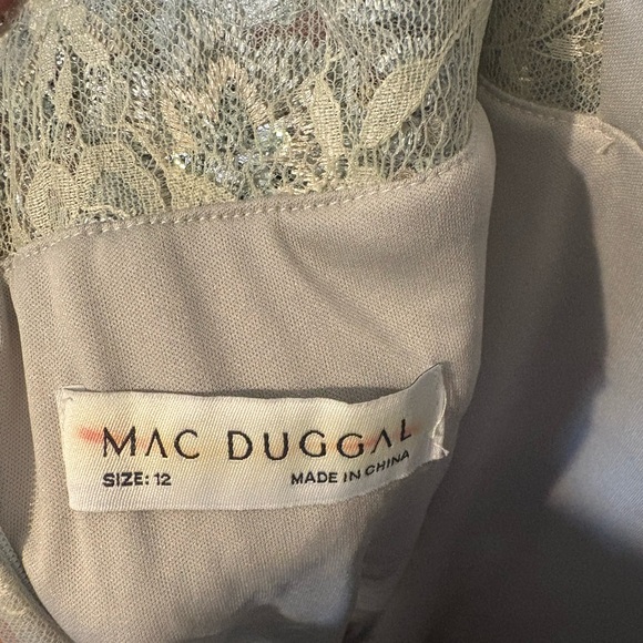 Mac Duggal Bell Sleeve Floral Embellished Gown – Seafoam – Size 12 – NWT - Picture 7 of 16